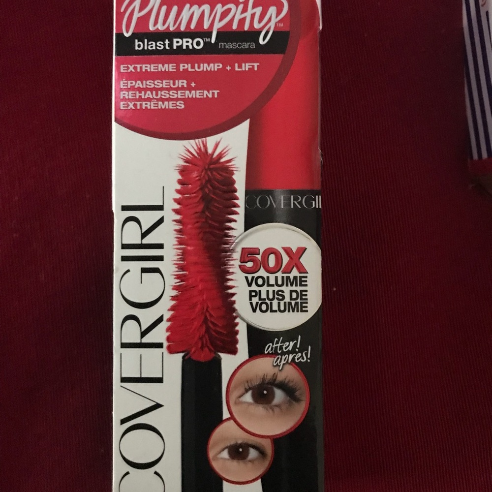 Covergirl plumplify mascara